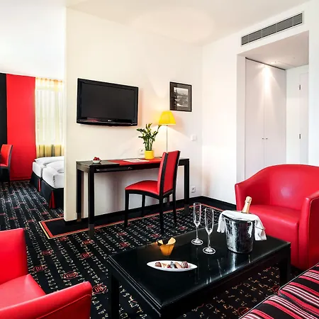 Vienna House Easy By Wyndham 4*