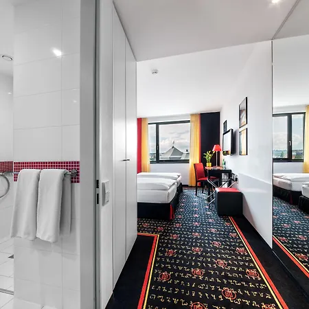 Vienna House Easy By Wyndham Hotel 4*